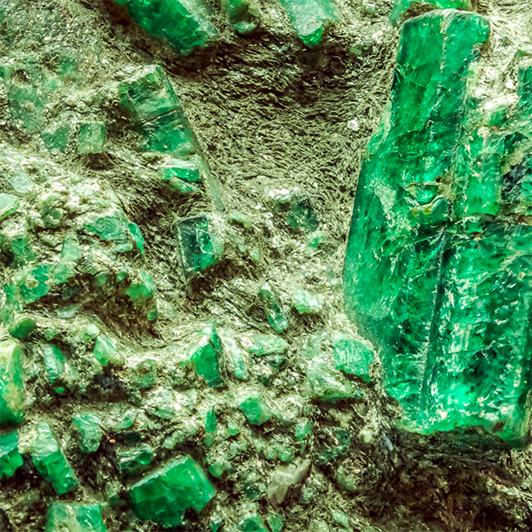 smeraldo pietra minerale